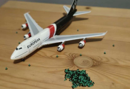 Cones Green (35x) 1:72 Diorama Accessories