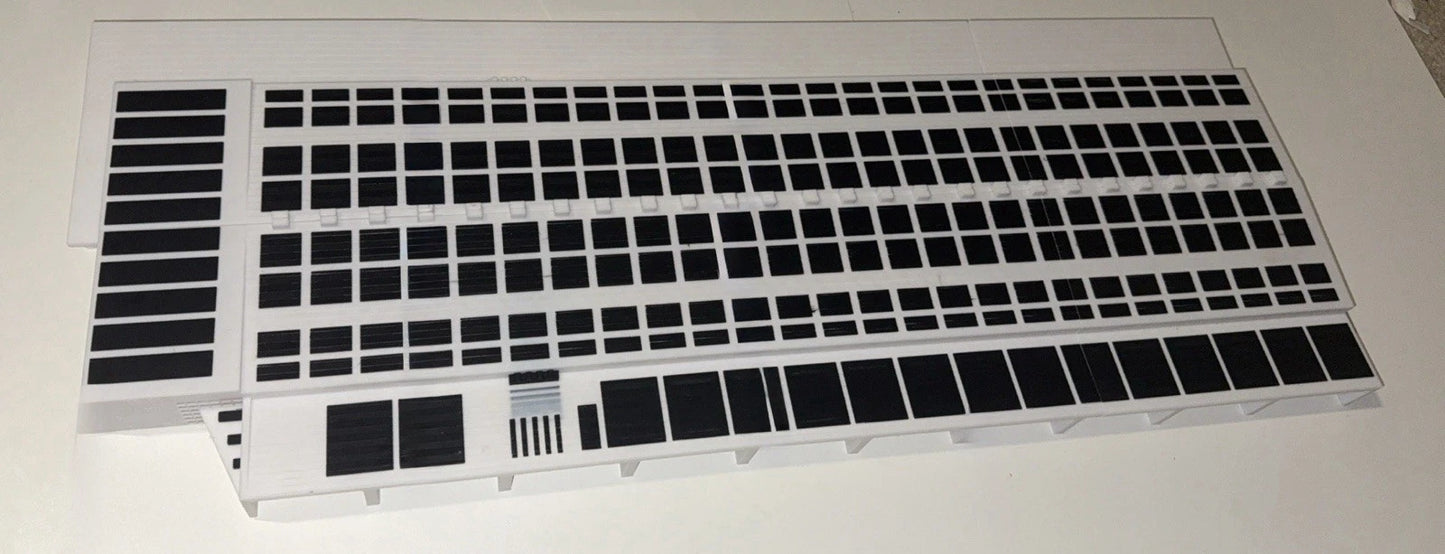 40x Cargo/ULD Containers 1/144