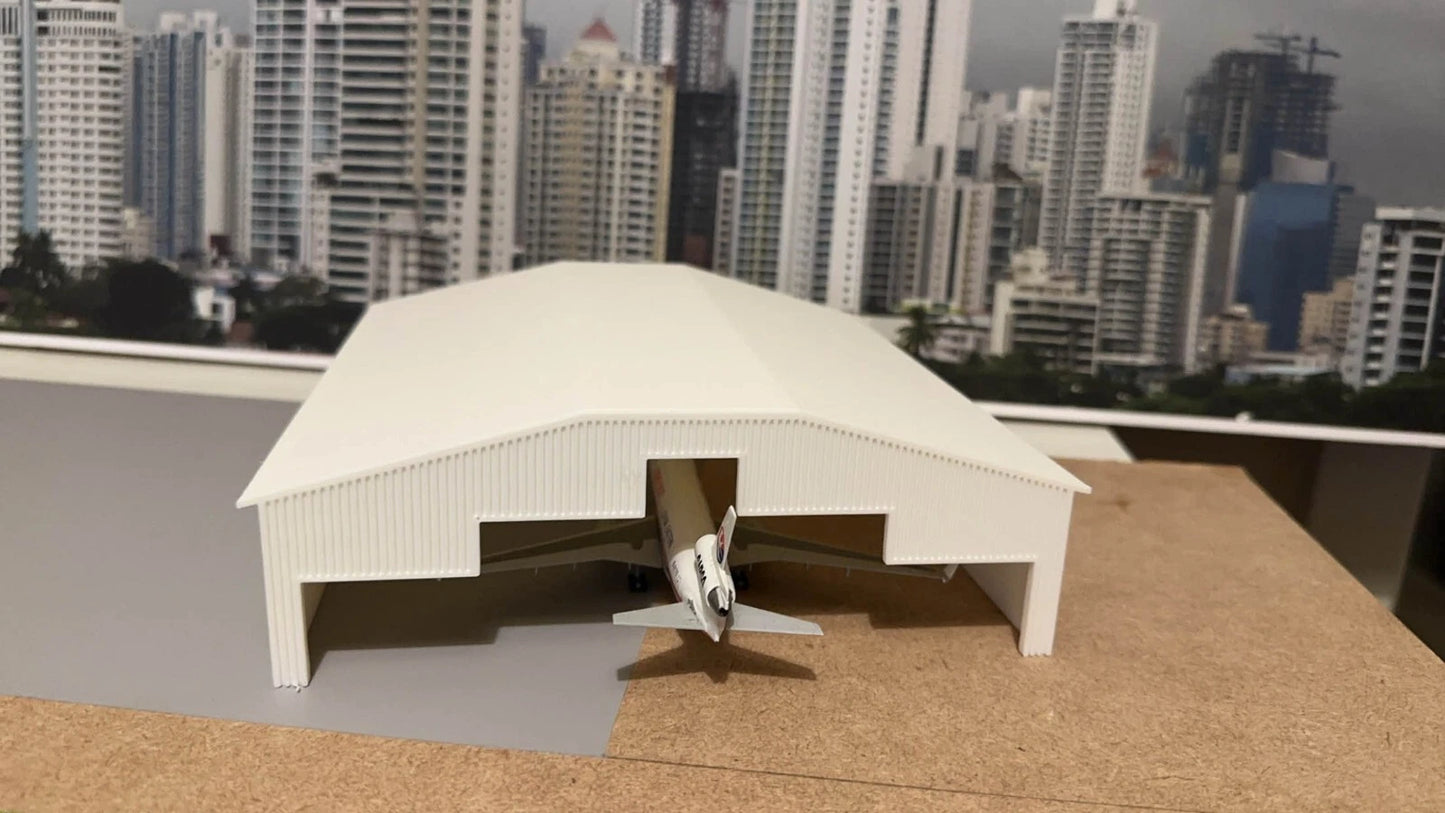 1/200 Large Hanger ( B747 / A340 size) WHITE