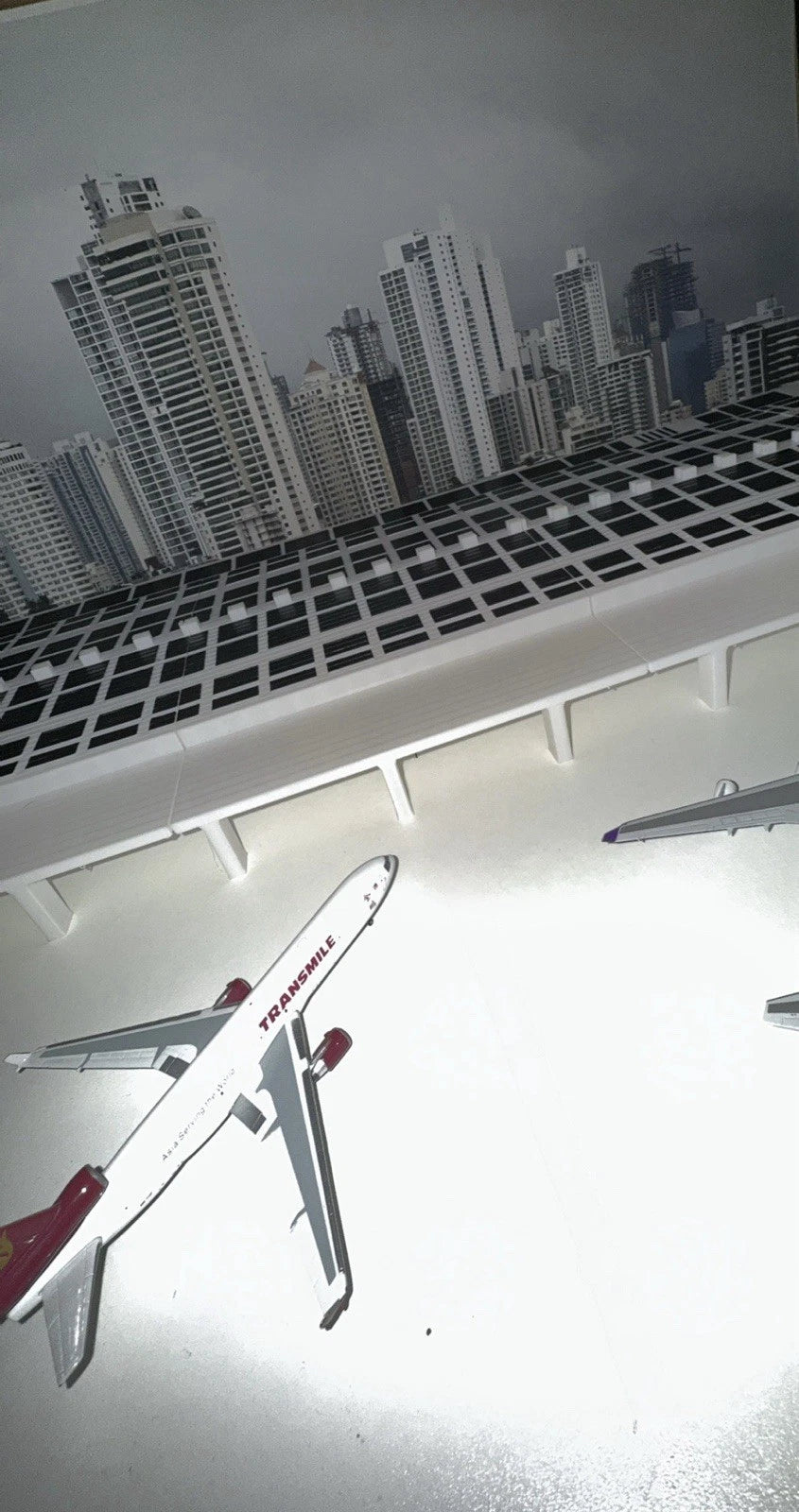 1/200 Cargo Terminal FedEx Kansai