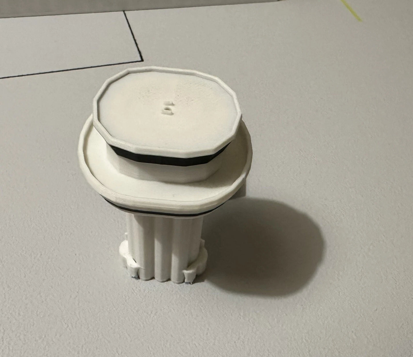 1/144 Gatwick Terminal bridge