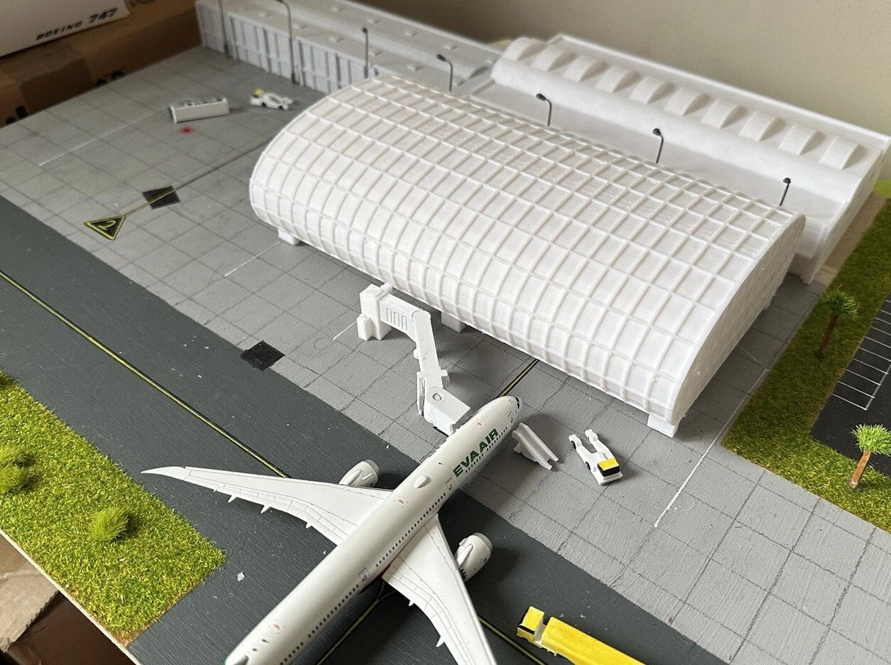 1:500 White Model Airport Terminal