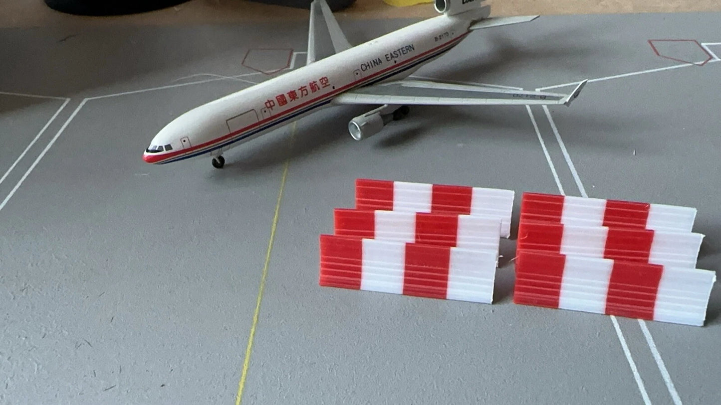 X 25 Airport Blast Fences 1/400 (V2)