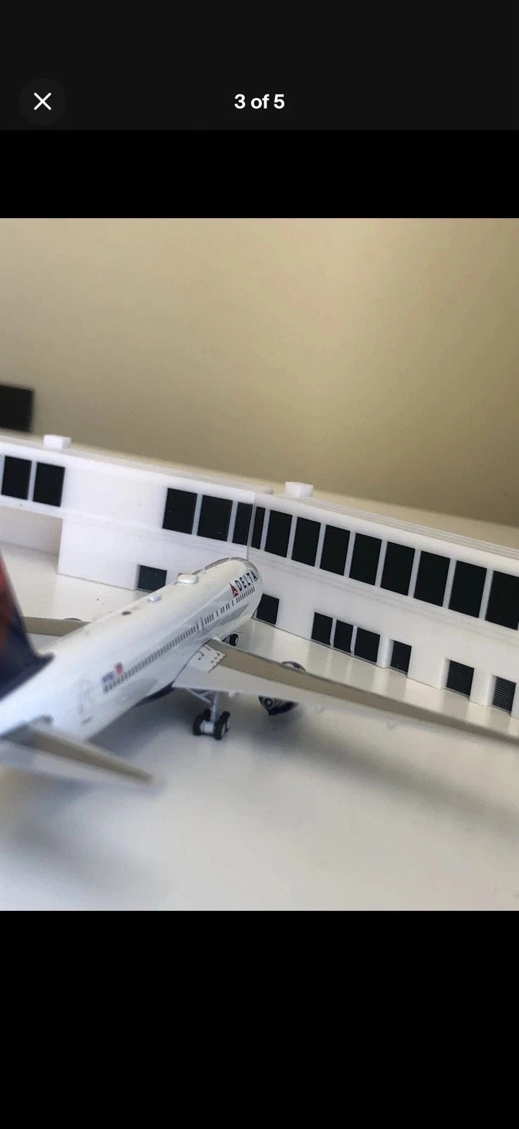 1/144 London City Airport (B/W)