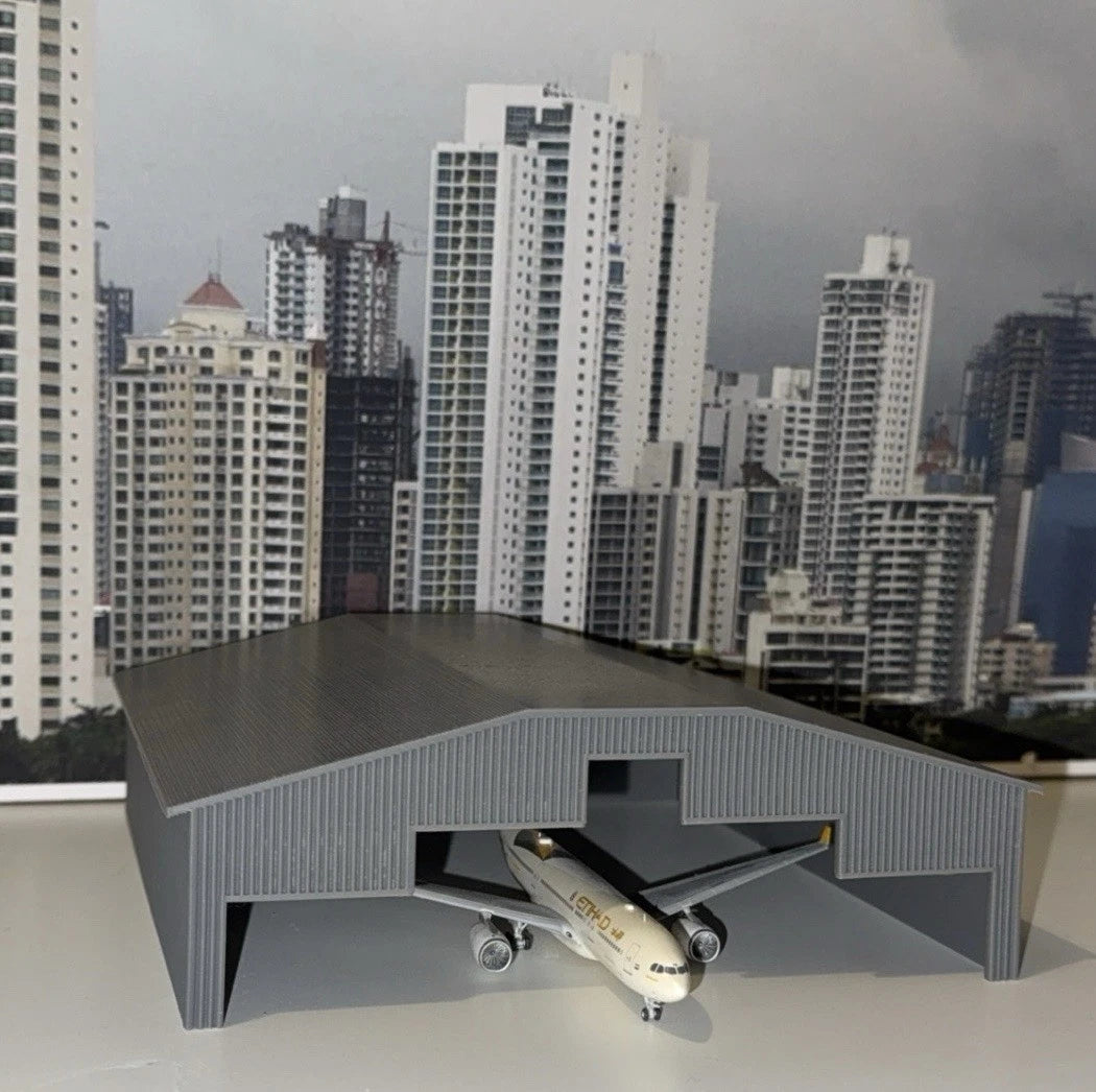 1:400 LED Lit Hangar Large Grey(747 / A340 Size)