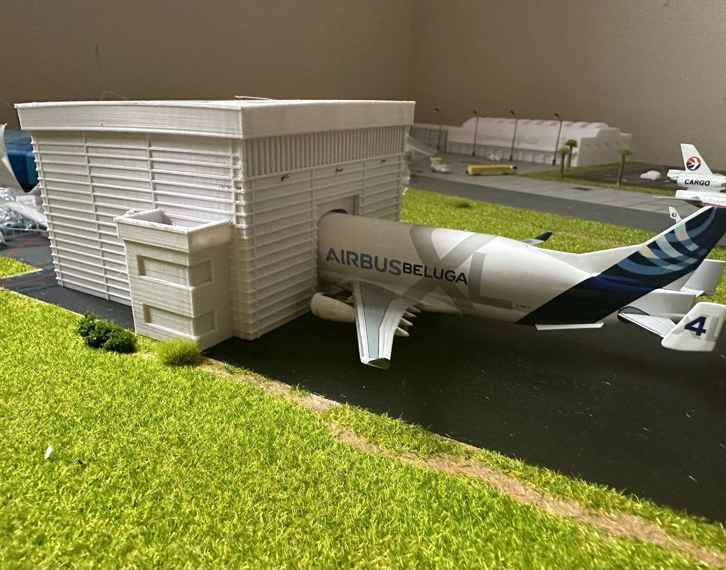 1/200 Airbus Beluga Hangar Wales (Can Also Fit Other Types On Request)