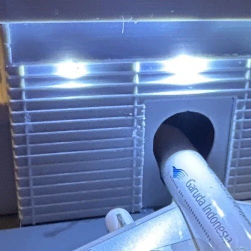 1/400 (x8) Model Airport LED lights (White) Battery Operated