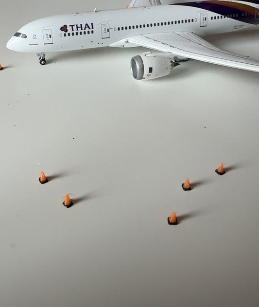 Cones (200x) 1:144 Diorama Accessories