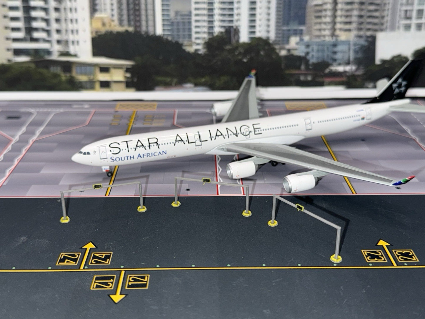 Airport Remote Stands (15x) 1:144 Diorama Accessories