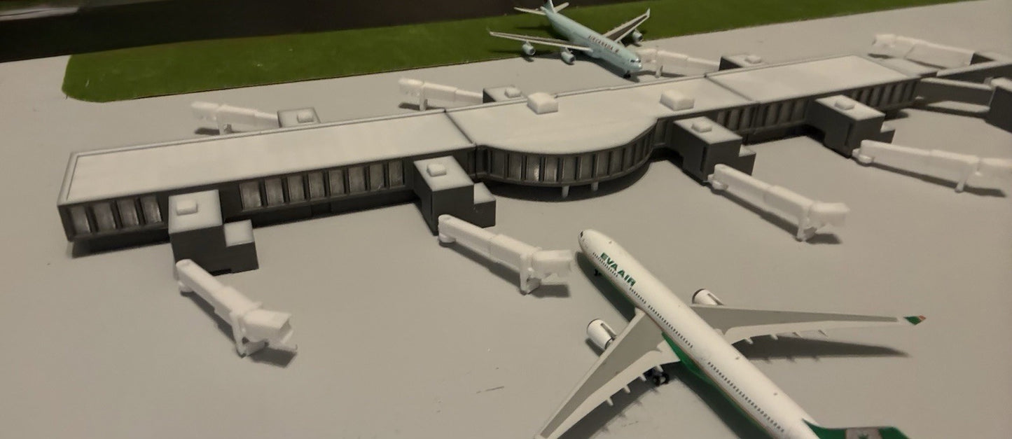 Gatwick North Terminal Concourse 1:500 Diorama Model