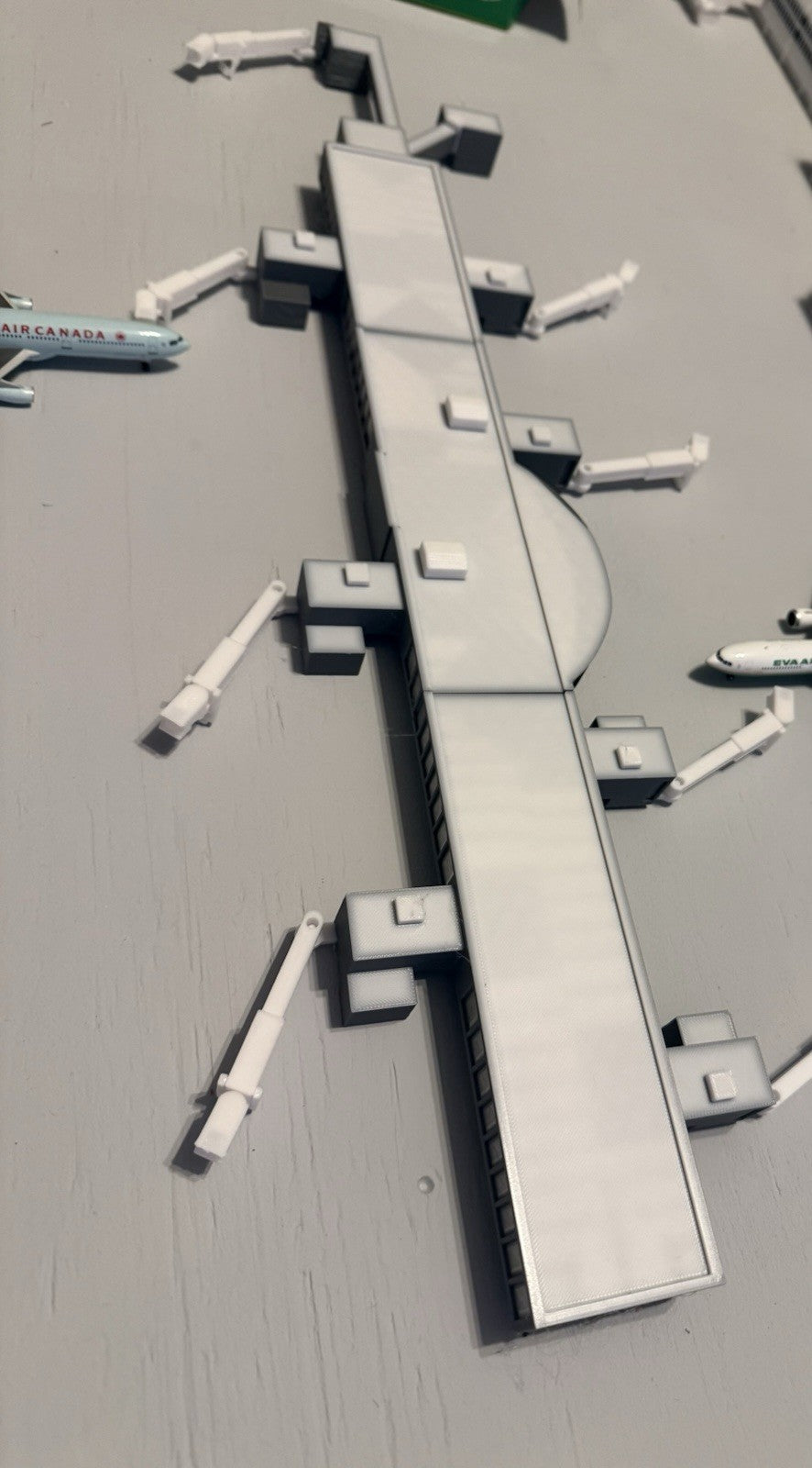 Gatwick North Terminal Concourse 1:200 Diorama Model