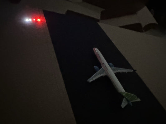 Runway PAPI Lights LED 1:144 Diorama Accessories