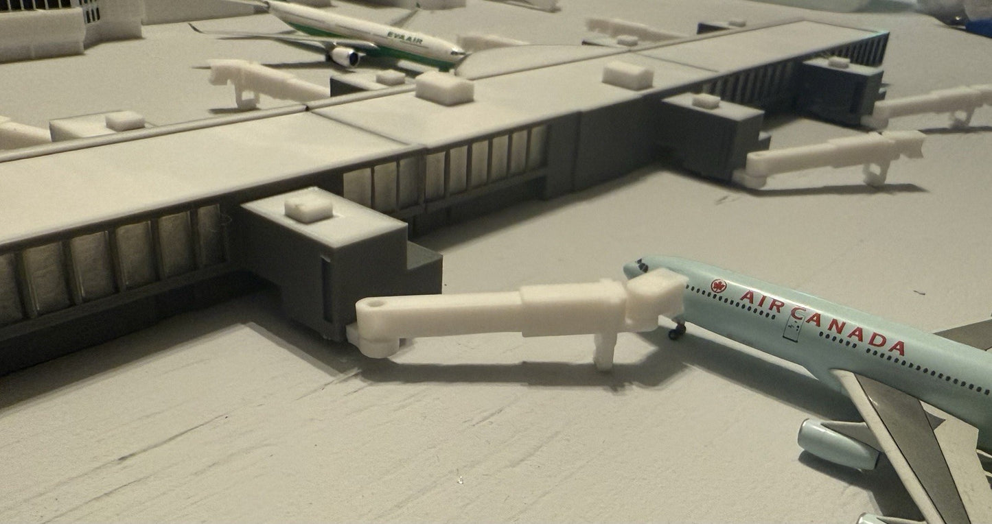 Gatwick North Terminal Concourse 1:400 Diorama Model