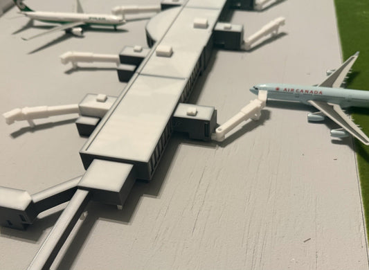 Gatwick North Terminal Concourse 1:500 Diorama Model