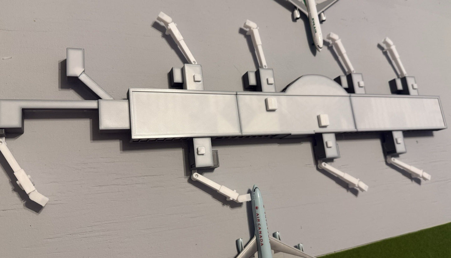 Gatwick North Terminal Concourse 1:500 Diorama Model