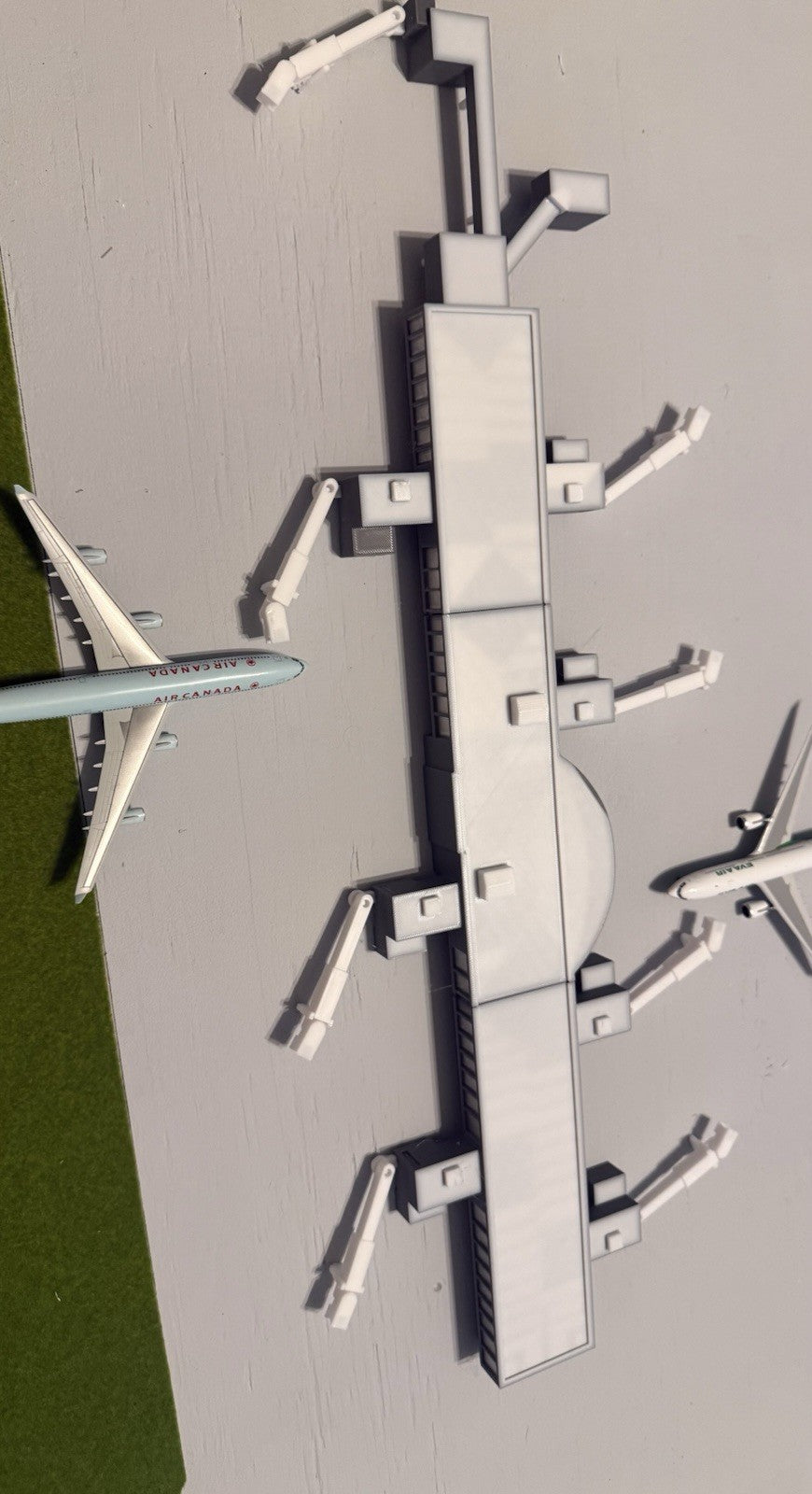 Gatwick North Terminal Concourse 1:500 Diorama Model