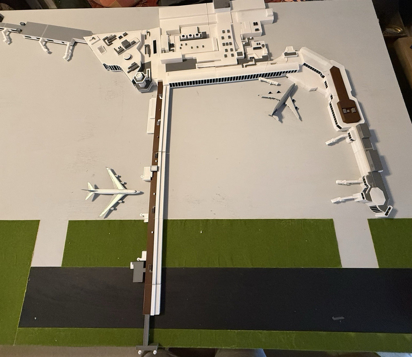 Manchester Airport T1 1:400 Diorama Model