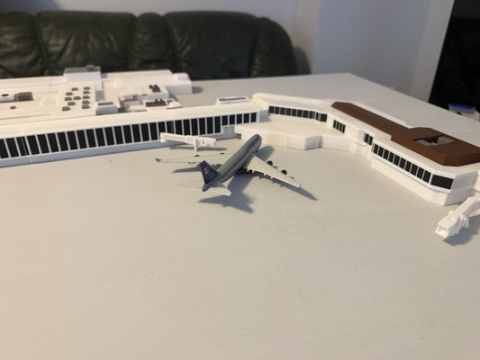 Manchester Airport T1 1:200 Diorama Model