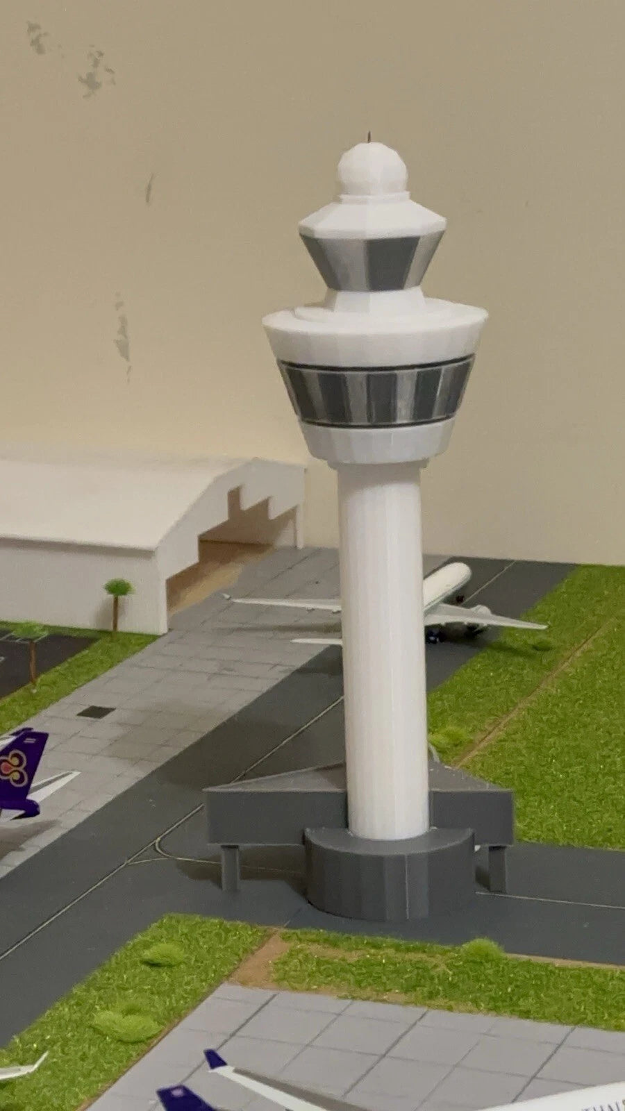 1/500 EHAM Schiphol bundle (ATC / Terminal)