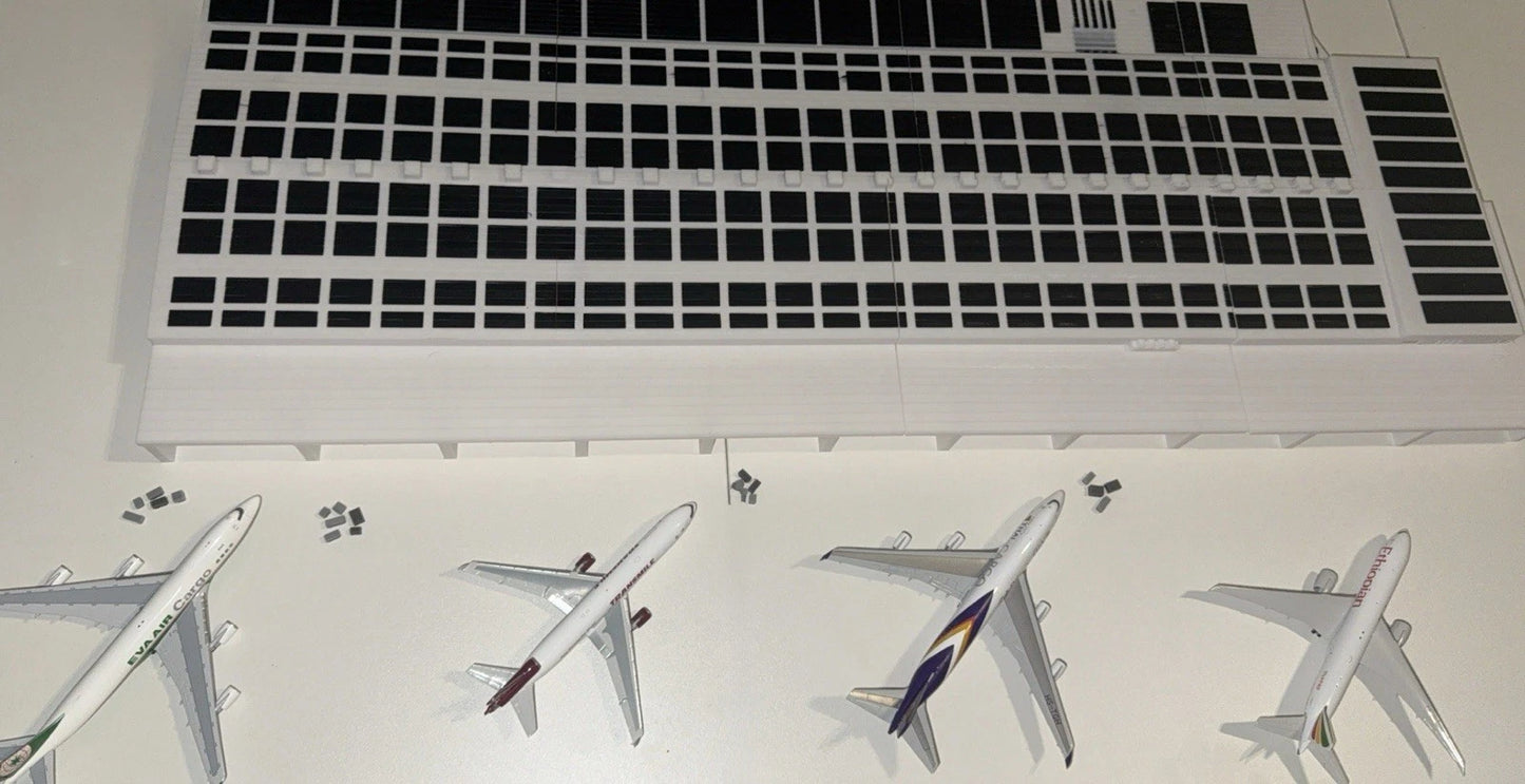 1/200 Cargo Terminal FedEx Kansai