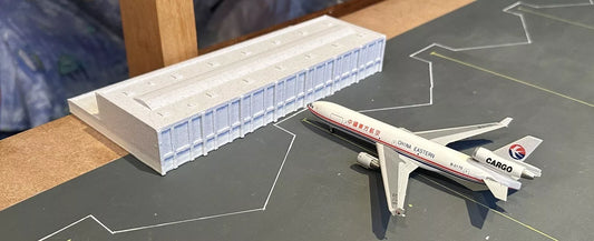 1/144 White Regional Model Airport Terminal