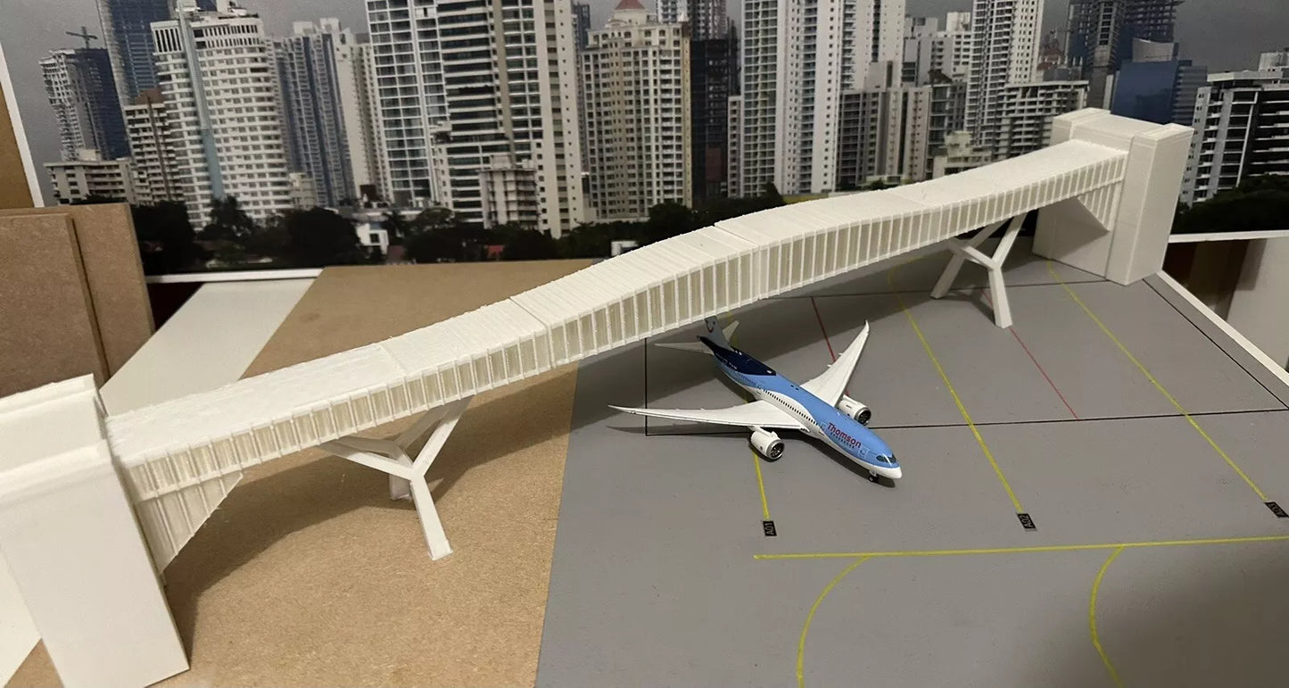 1/200 Gatwick Terminal Bridge + ATC Tower (LED) bundle