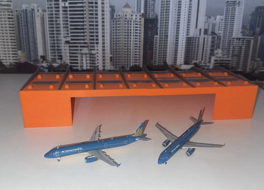 EasyJet Hangar Luton 1/400