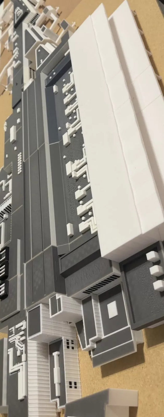 1/200 Heathrow Airport bundle (Terminal T4 + ATC tower)