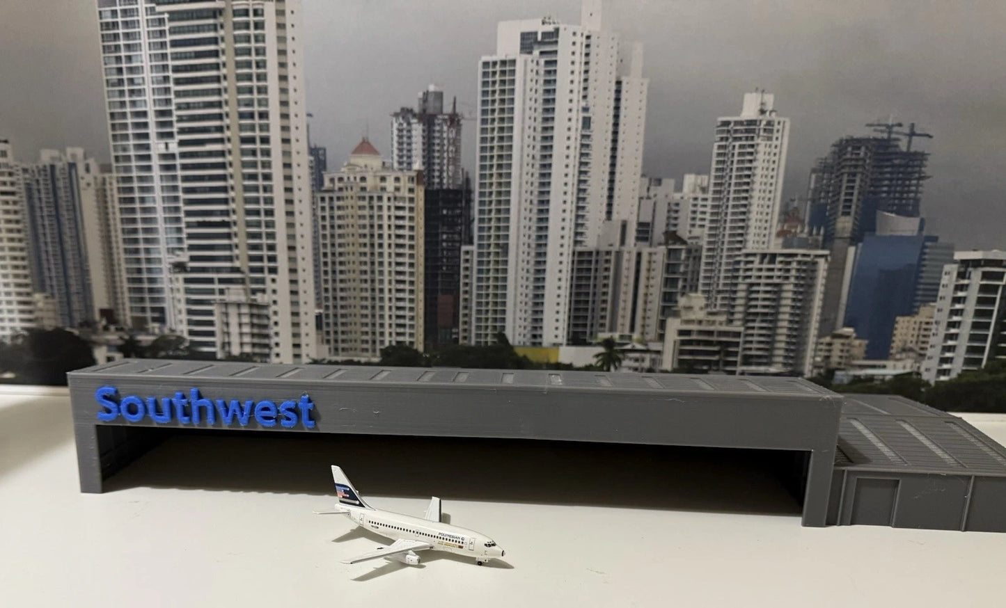 Any Airline Name Hangar 1/200 (LEDS) (Read Des)