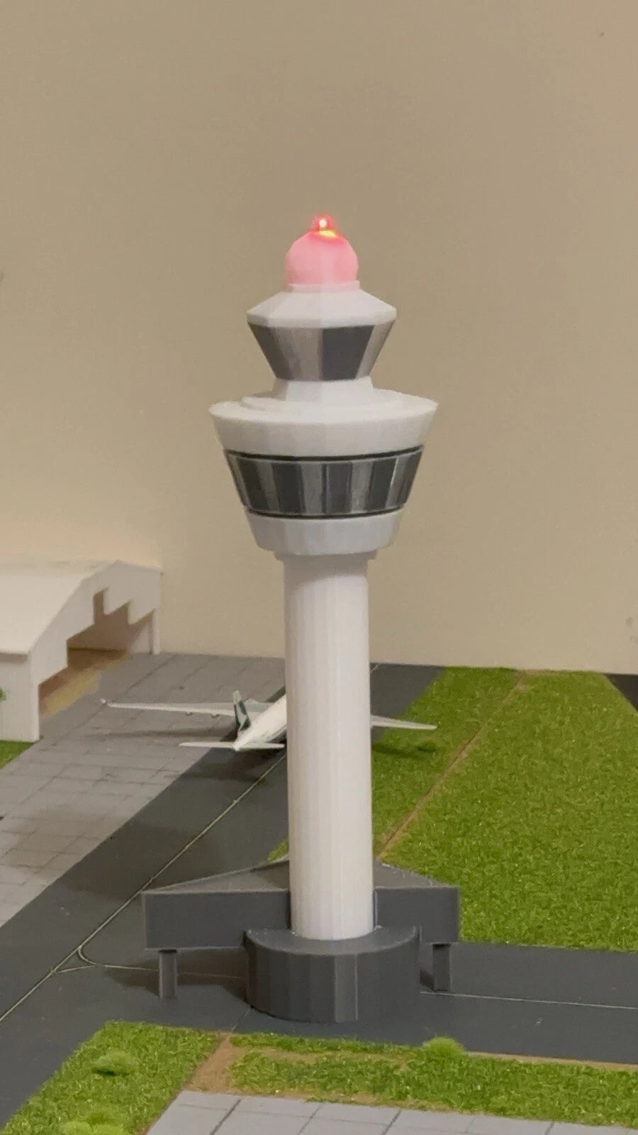1/200 EHAM Schiphol bundle (ATC / Terminal)