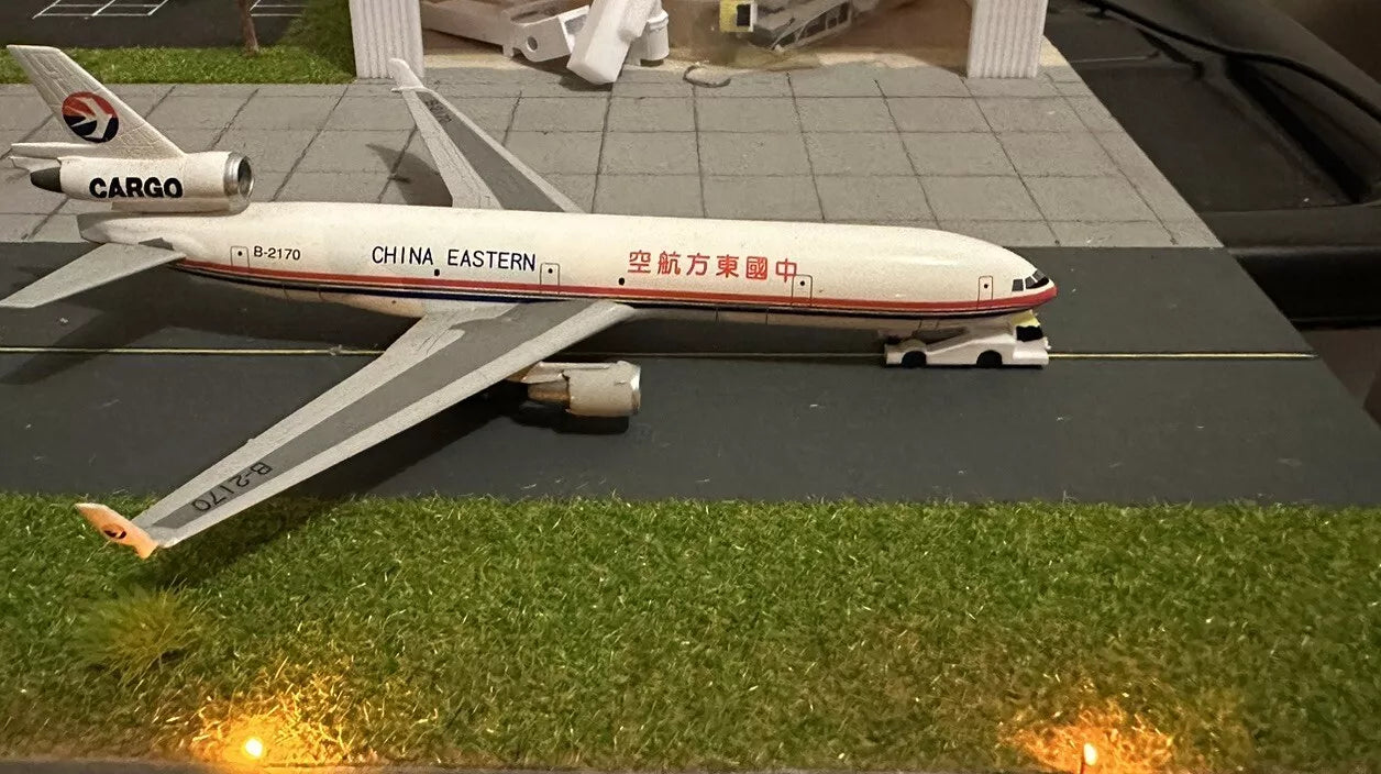 1/400 (x8) Model Airport Runway lights (Orange ) Battery Operated