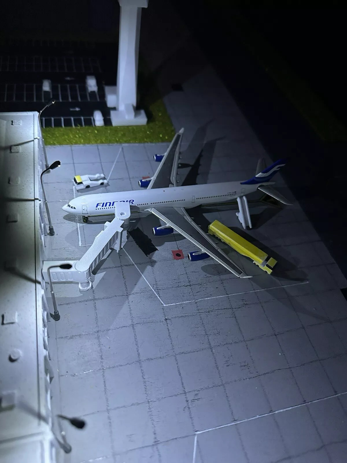 1/200 Custom Airport (Read Description)