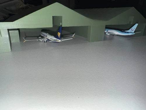 1/400 Duel Hangar (LED)
