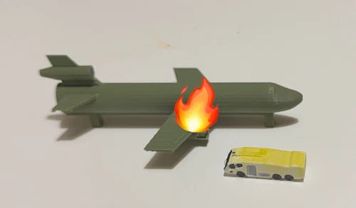 1/200 Fire Training Aircraft